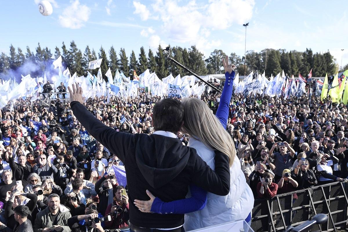 Kicillof: “Este modelo solo cierra con deuda: hoy la discusión es Fondo Monetario o pueblo”