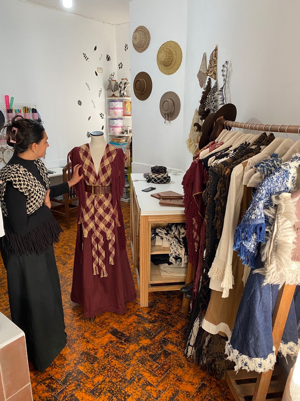 Moda con identidad: en busca de un tejido que sea como un gesto colectivo
