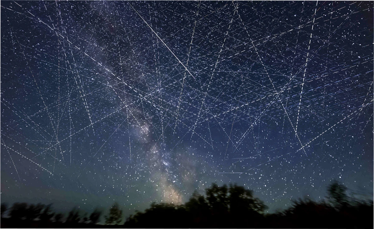 Cientos de satélites vuelven a la Tierra.