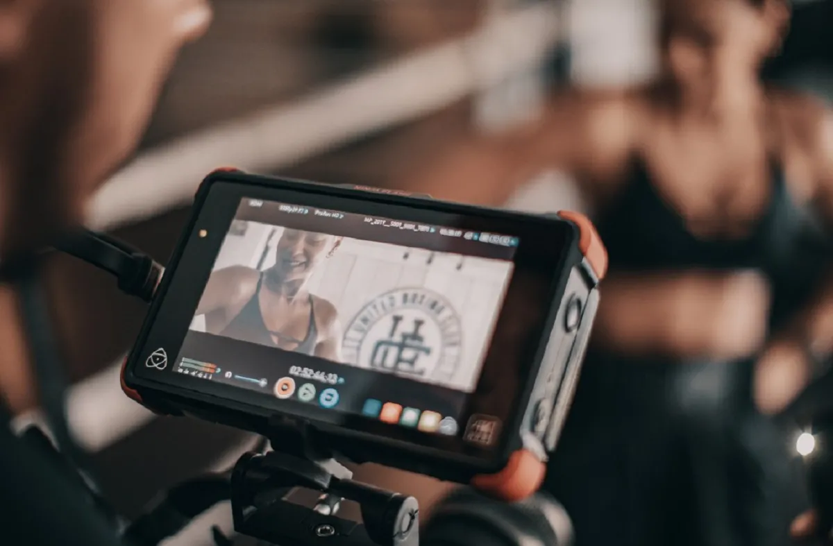 Del gimnasio al streaming: cómo los entrenamientos online cambiaron la forma de moverse