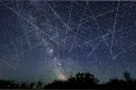 Cientos de satélites de Starlink están volviendo a la Tierra