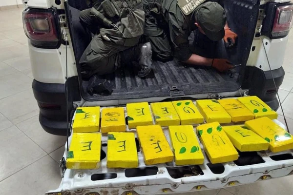 Traslado de estupefacientes: las camionetas son vehículos de moda para los narcos