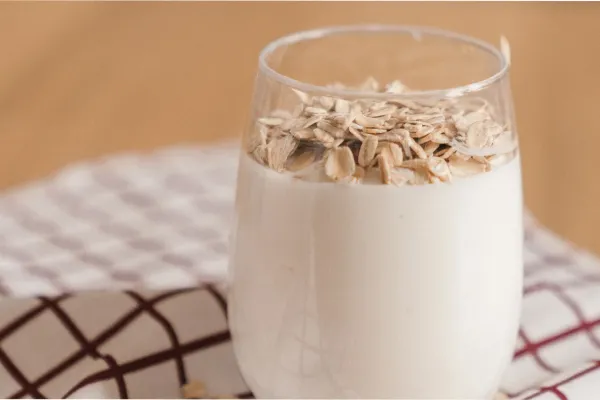 Por qué deberías tomar licuado de avena en ayunas todos los días
