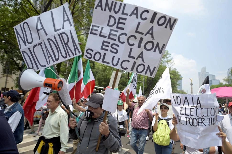 OPOSICIÓN. Los partidos de derecha rechazan la elección popular de jueces, pero los críticas también alertan sobre la independencia del Poder Judicial.