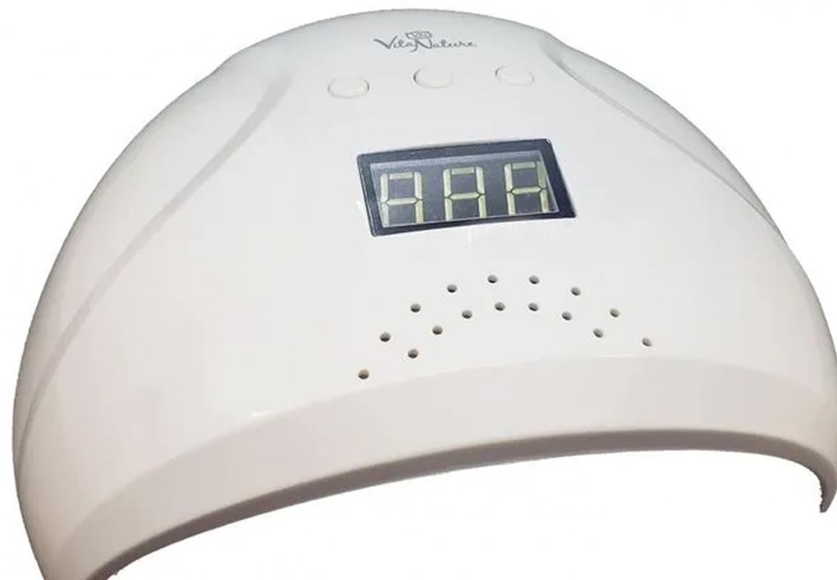 APARATO. Una cabina tipo para esmaltado semipermanente.