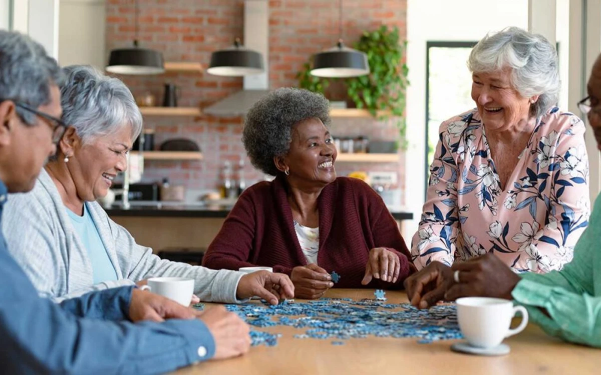 ¿Qué es el cohousing?: el método de convivencia para evitar envejecer en soledad