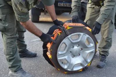 Cocaína escondida en ruedas de vehículos: un sistema fabricado por manos expertas