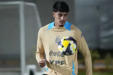 ¿Quiénes son Mariano Troilo y Enzo Barrenechea, las sorpresas de Scaloni en la lista de la Selección Argentina?