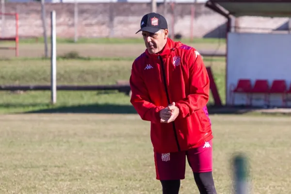 La apuesta de Ariel Martos en el 11 para recibir a Almagro