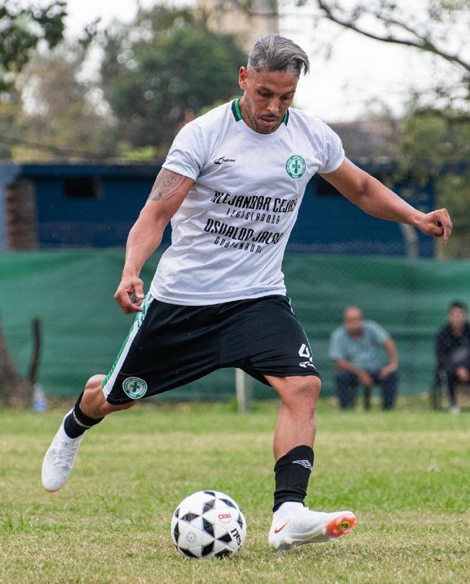 Del retiro a la Liga Tucumana: se consagró en Uruguay, jugó la Libertadores y ahora recorre las canchas de la provincia
