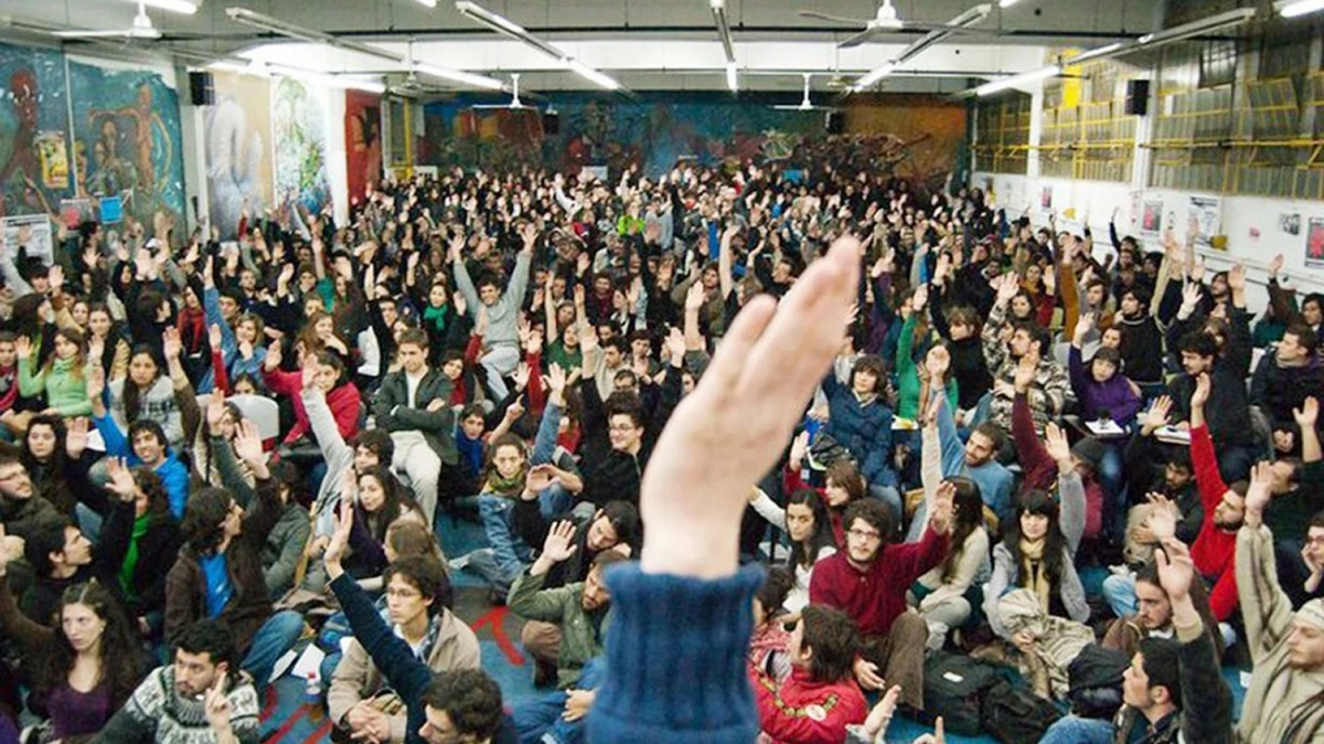 PARTICIPACIÓN ESTUDIANTIL. Participarán alumnos y alumnas de toda la provincia, que trabajarán propuestas para marcar agenda legislativa. / IMAGEN ILUSTRATIVA