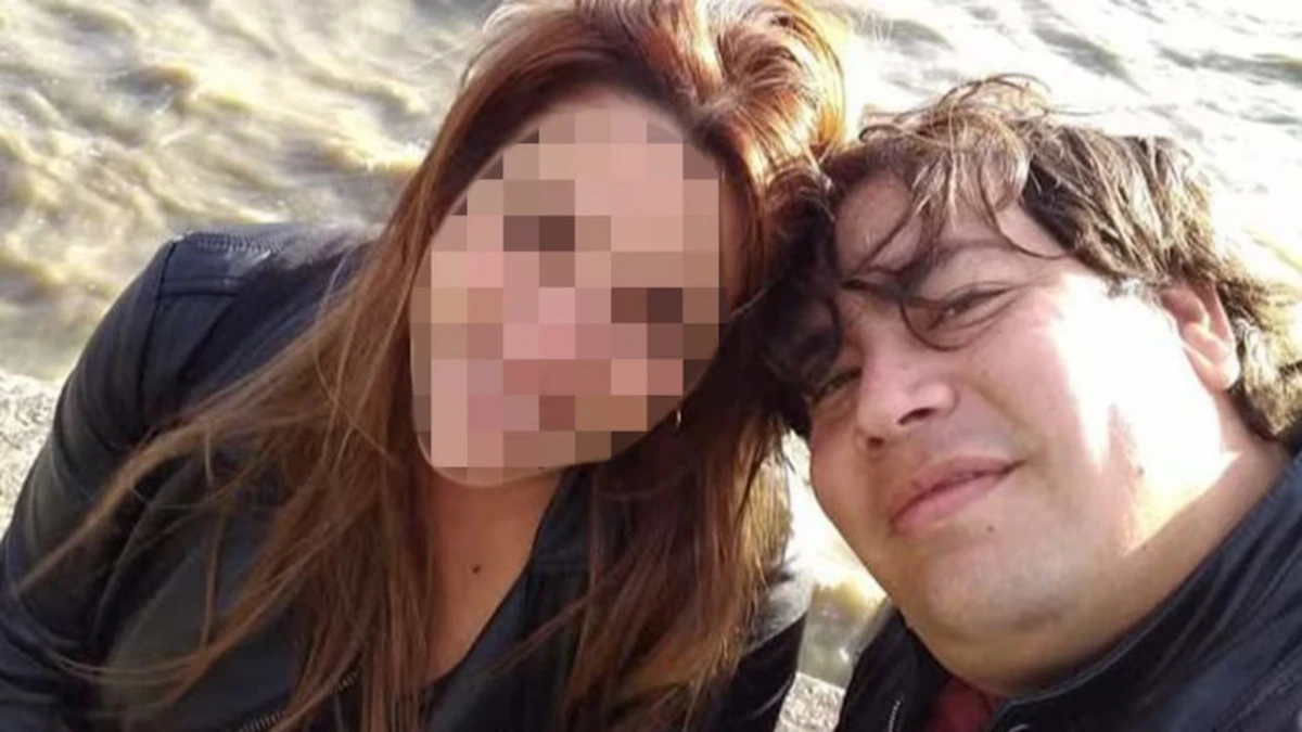 GABRIEL FERNANDO DANIELO. El femicida junto a su ex pareja.