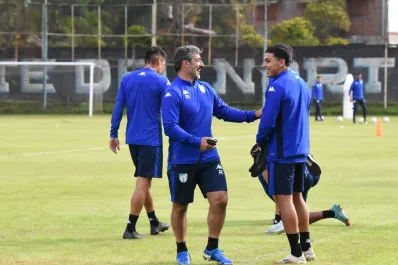 ¿Quién es Juan Manuel López, el profe que llegó a Atlético Tucumán con un plan claro para el Clausura?