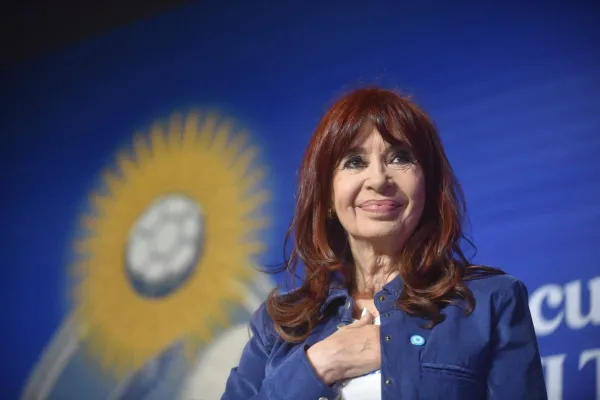 Un intendente cercano a Axel Kicillof explotó contra Cristina Kirchner: Si quiere ayudar, que vaya a donde perdimos siempre