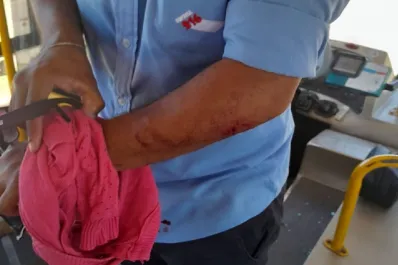 Detienen a un joven que golpeó a su mamá con una llave cruz en la cabeza