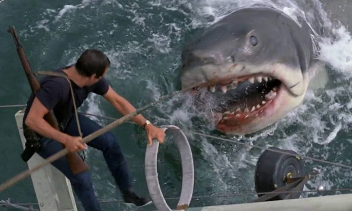 UN CLÁSICO. “Tiburón” tiene escenas que quedaron grabadas en la memoria del público de todo el mundo.