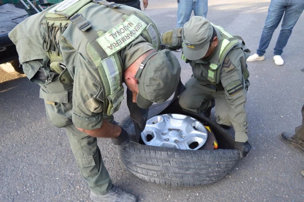 Los gendarmes, en un opertivo.