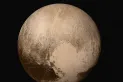 Plutón sorprende otra vez: el Telescopio James Webb revela que su atmósfera es única en el Sistema Solar