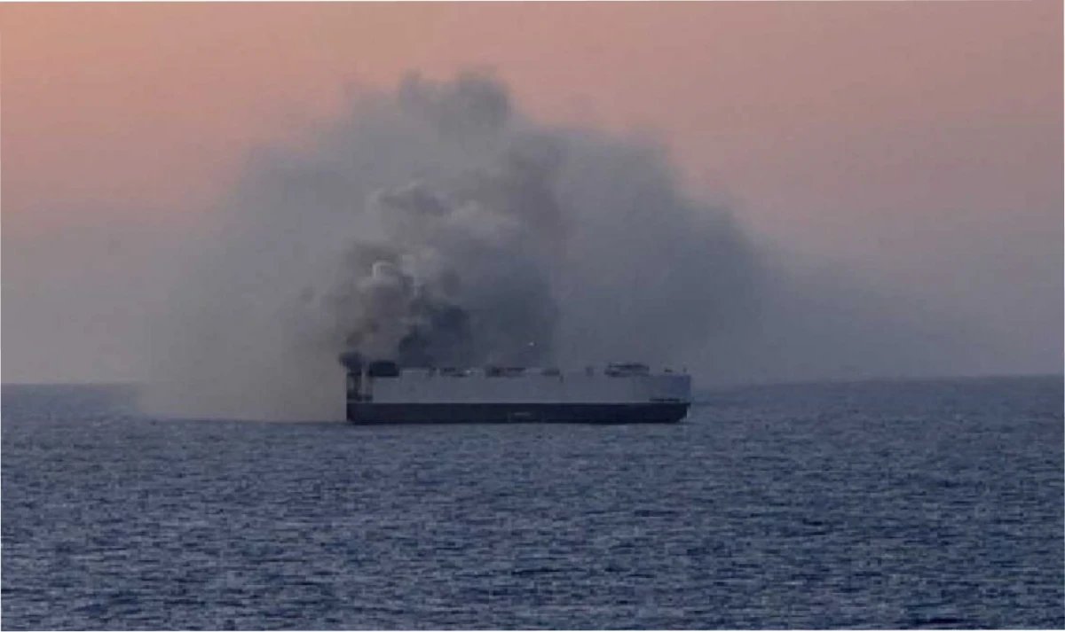 El Morning Midas arde en el Pacífico.