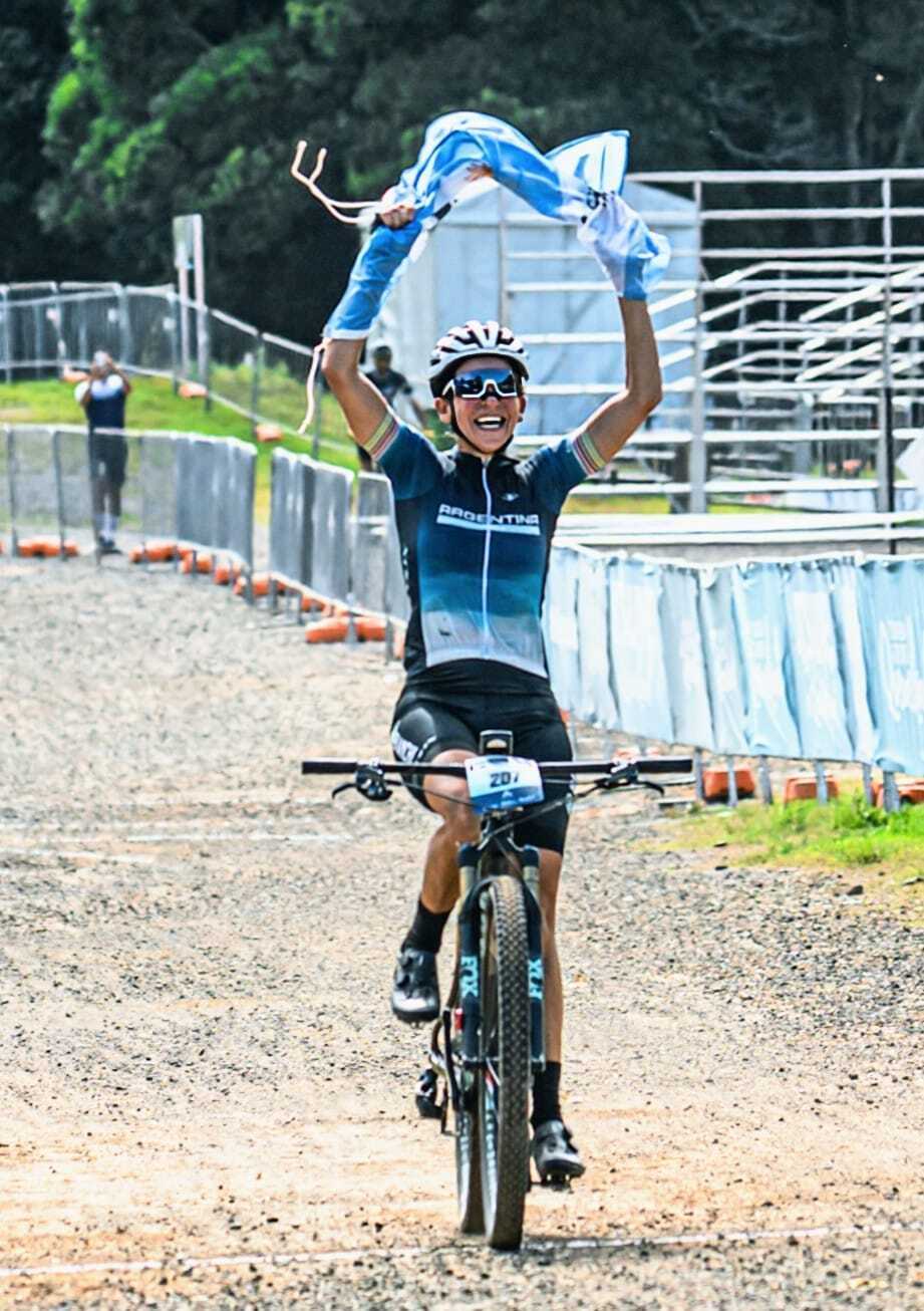 DE ALBERDI A AUSTRALIA. Filgueira al arribar a la meta ya se sabía campeona.