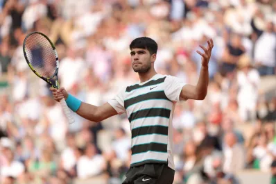 Alcaraz derrotó a Sinner en una final histórica de Roland Garros