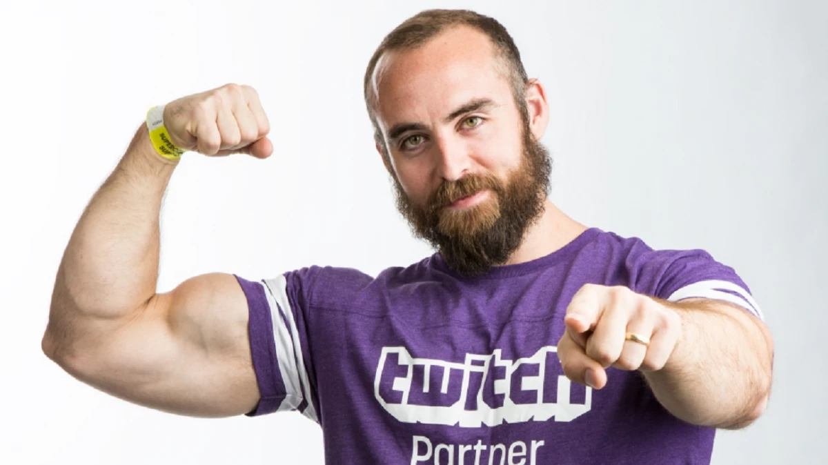 De gamer a fisicoculturista: cómo perdió 50 kilos tras pasar 12 horas diarias frente a la pantalla