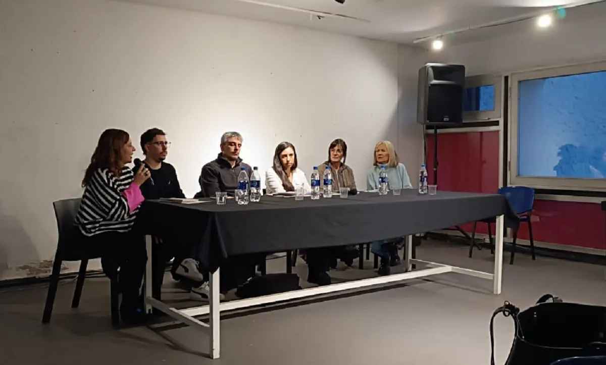 Entre la sombra y la palabra: cuatro voces del NOA en el Mayo de las Letras