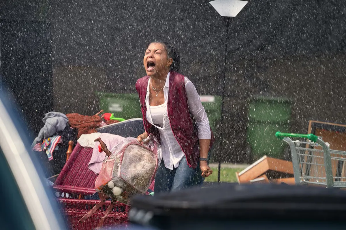 NETFLIX. La narrativa de Harta explora la vida difícil de una madre soltera, que carece de apoyo estatal.