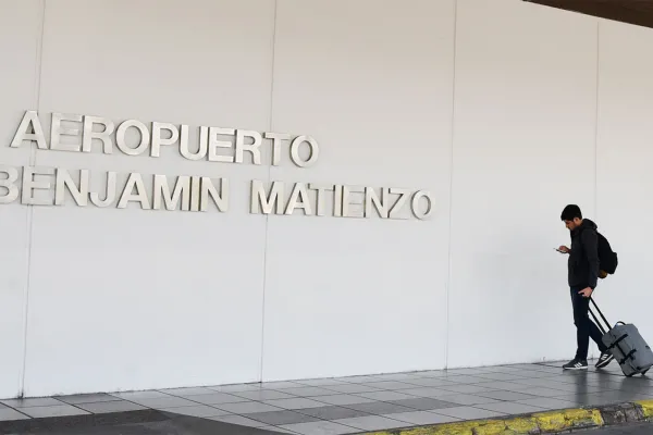 Confirman que la modernización del aeropuerto de Tucumán se inspirará en el modelo de Mendoza