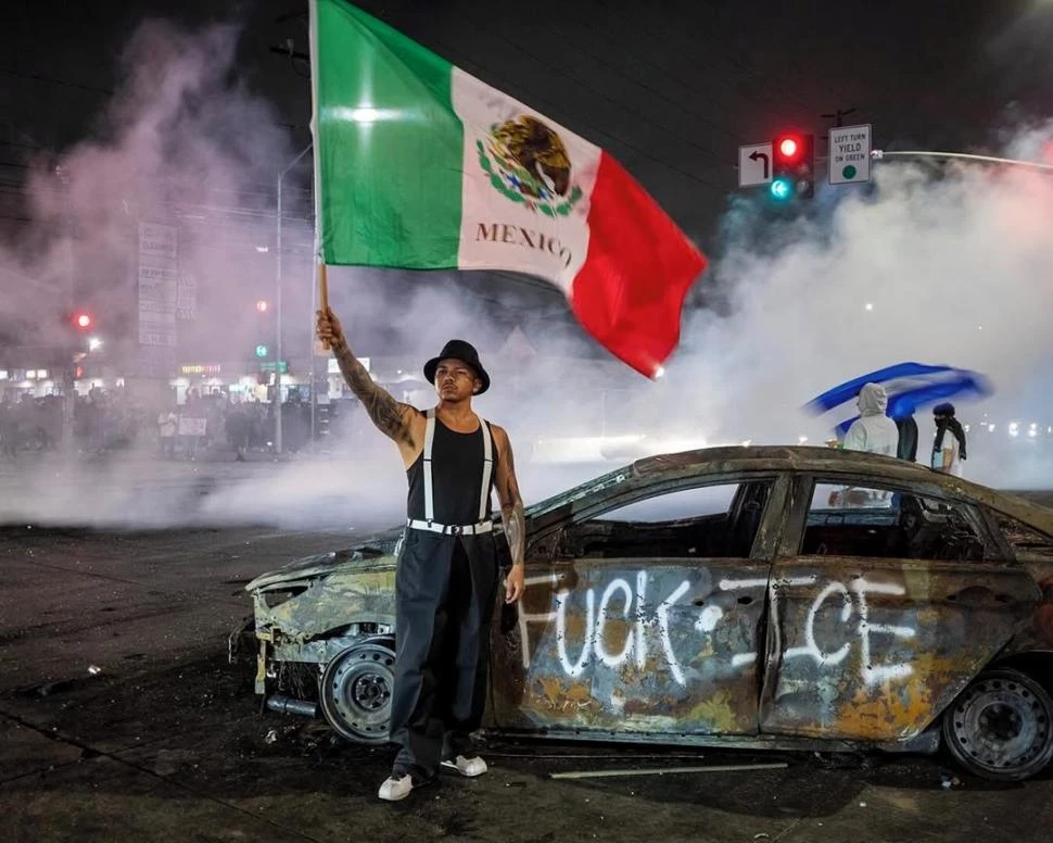 “ENEMIGOS”. Según Trump, Los Ángeles está siendo invadida por un “enemigo extranjero”, en referencia a las protestas contra las redadas.