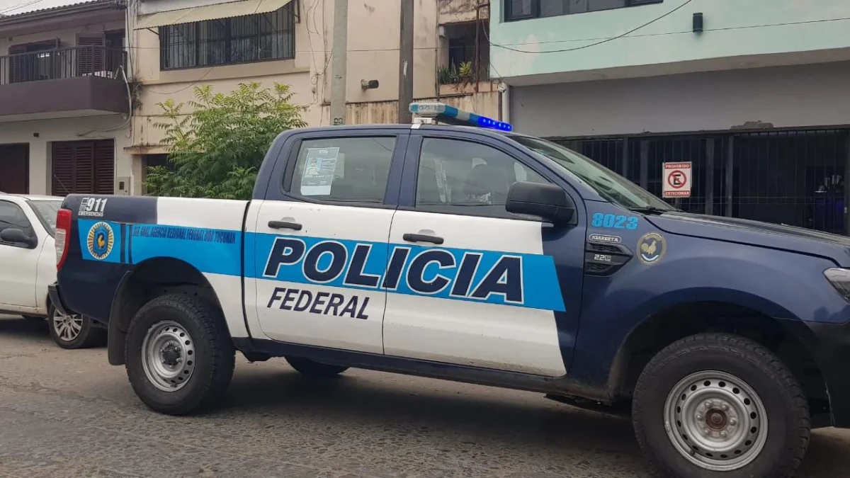 Operativo de la Policía Federal. FOTO BAJOLALUPANOTICIAS.COM.AR