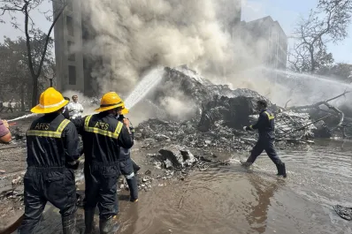 El video del impacto: así se estrelló el avión de Air India con más de 240 personas a bordo