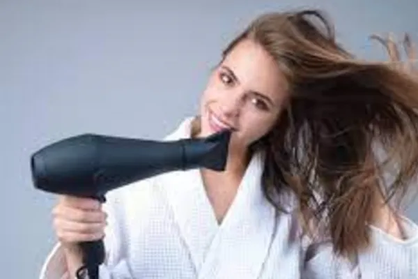 ¿Sabías que el aire frío del secador puede ser tu mejor aliado?