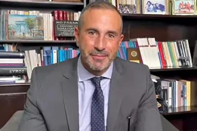 El juez que tiene que definir la prisión de Cristina Kirchner suspendió su licencia