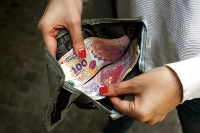 Más de la mitad de los trabajadores argentinos está disconforme con su salario, según un estudio