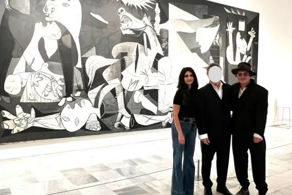 Quién es el argentino que paseó con Johnny Depp y Penélope Cruz esta semana