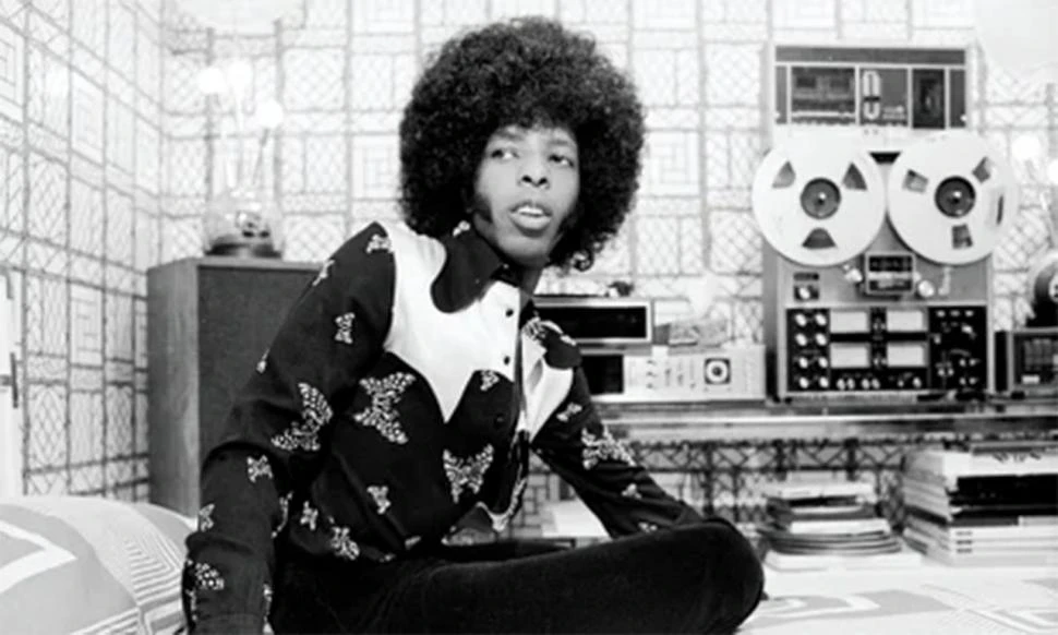 PSICODELIA FUNK. Sly en aquellos gloriosos tiempos de la Family Stone. El amo de un impactante sonido.