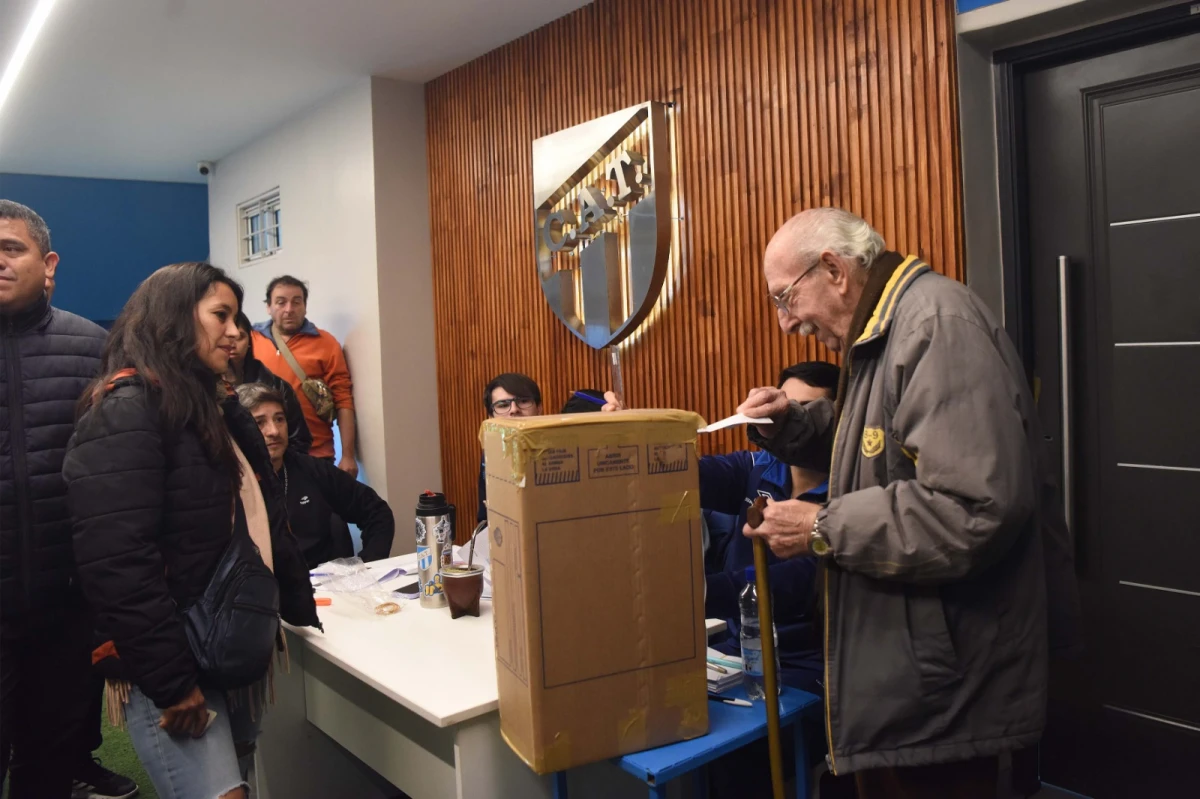 Las elecciones en Atlético serán hasta las 18.