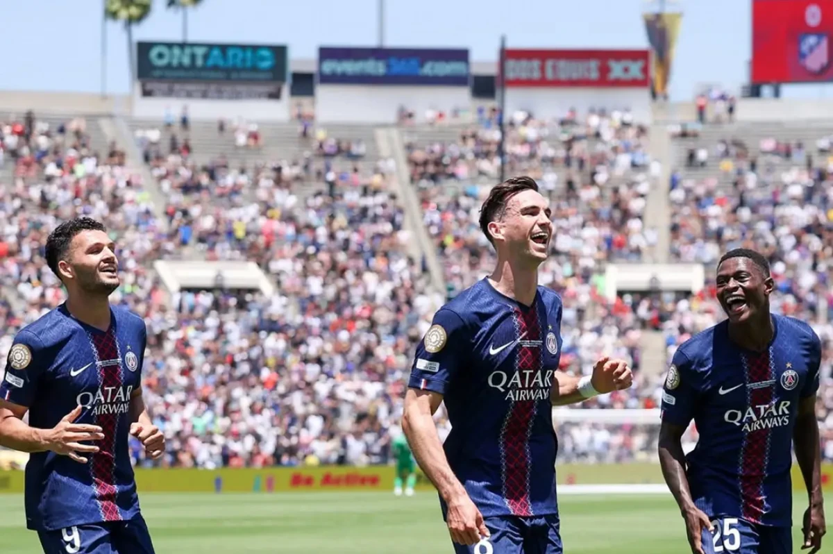 PSG goleó al Atlético de Madrid. 