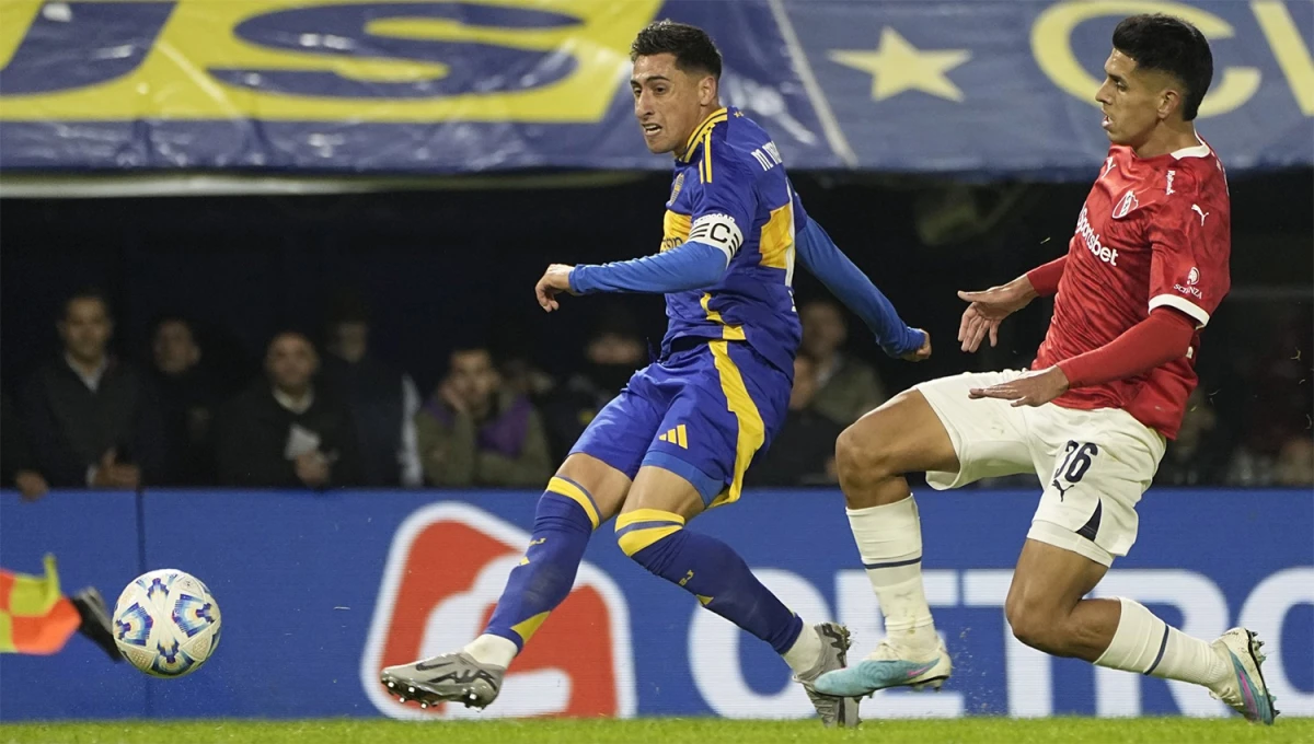 EXPECTATIVAS. Los hinchas de Boca Juniors esperan ansiosos el debut del equipo que tendrá a Russo de regreso al banco de suplentes.