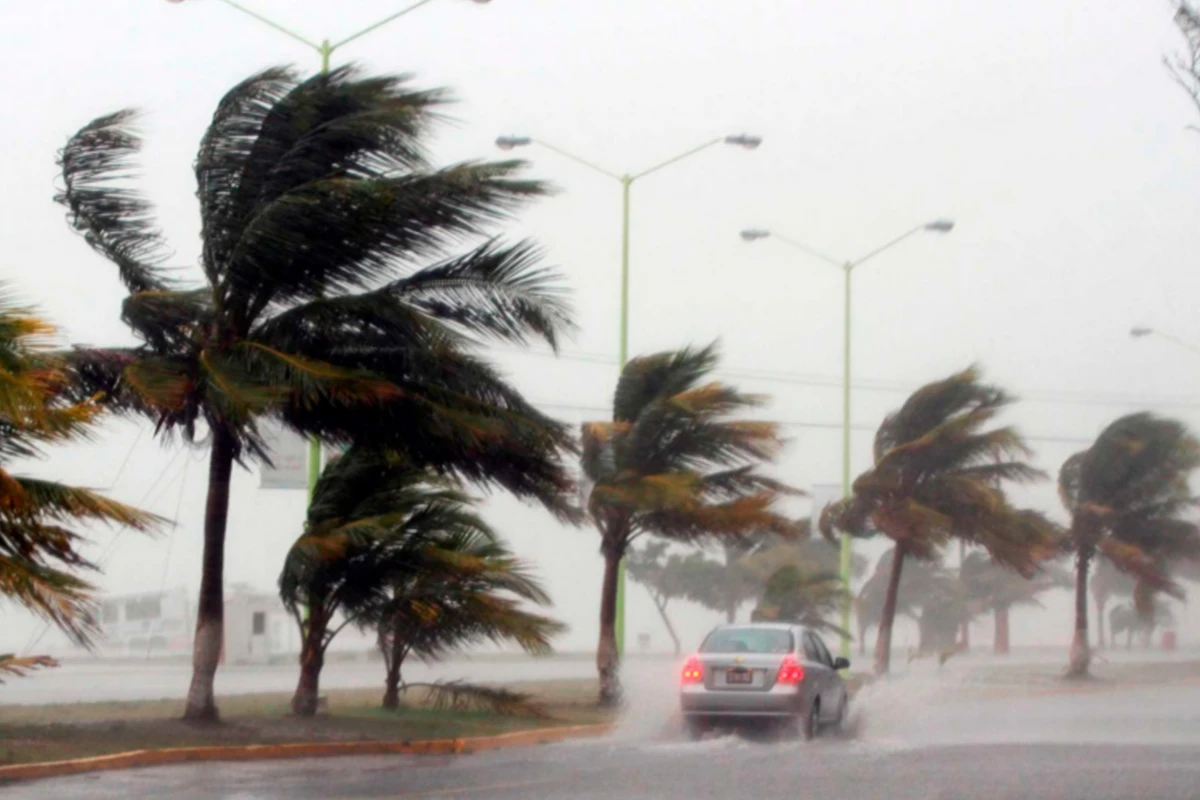 El NOA y NEA bajo alerta por viento zonda y tormentas de alta intensidad