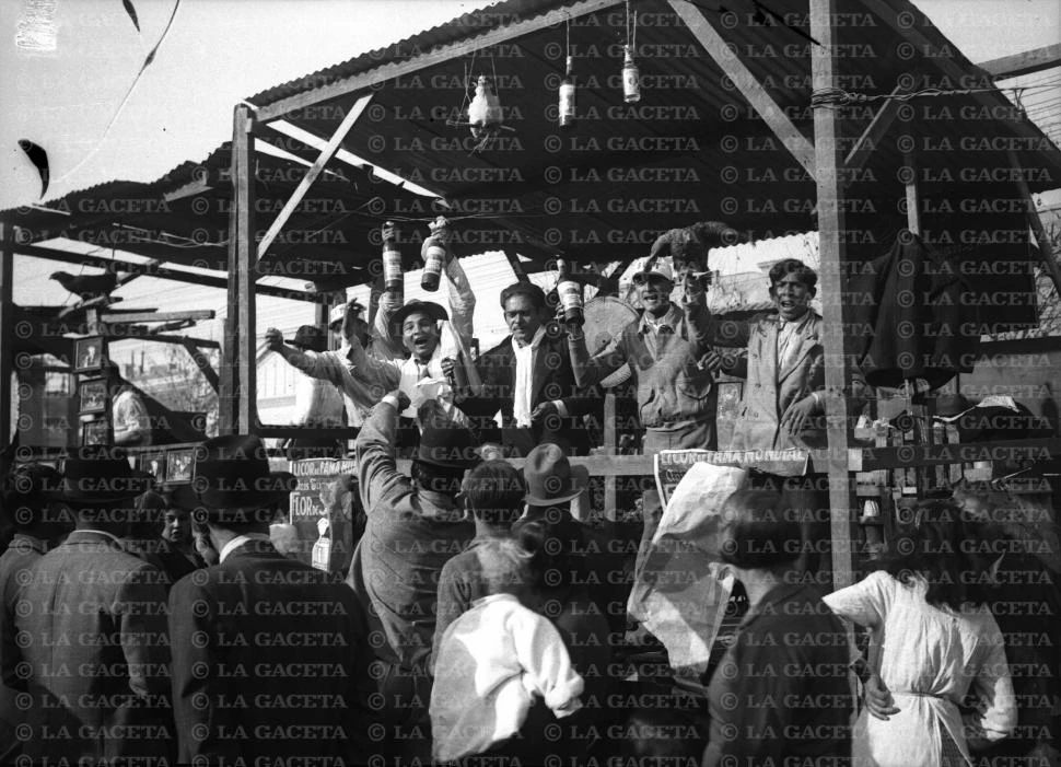 Recuerdos fotográficos: una kermés al estilo de los años 30