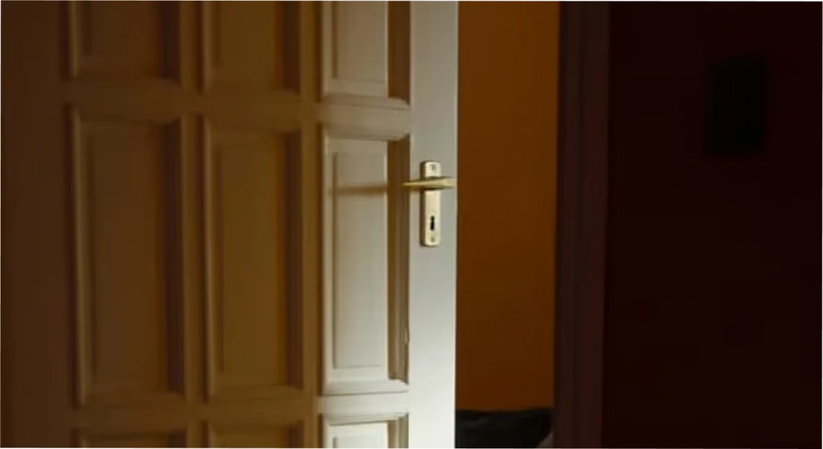 La razón por la que deberías dormir con la puerta cerrada.