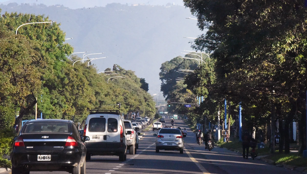 NUBOSIDAD VARIABLE. La mañana comenzará con cielo cubierto y podría despejarse levemente después del mediodía. 