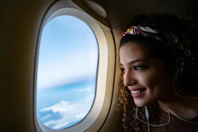 ¿Por qué las ventanillas de aviones son redondas y no cuadradas?