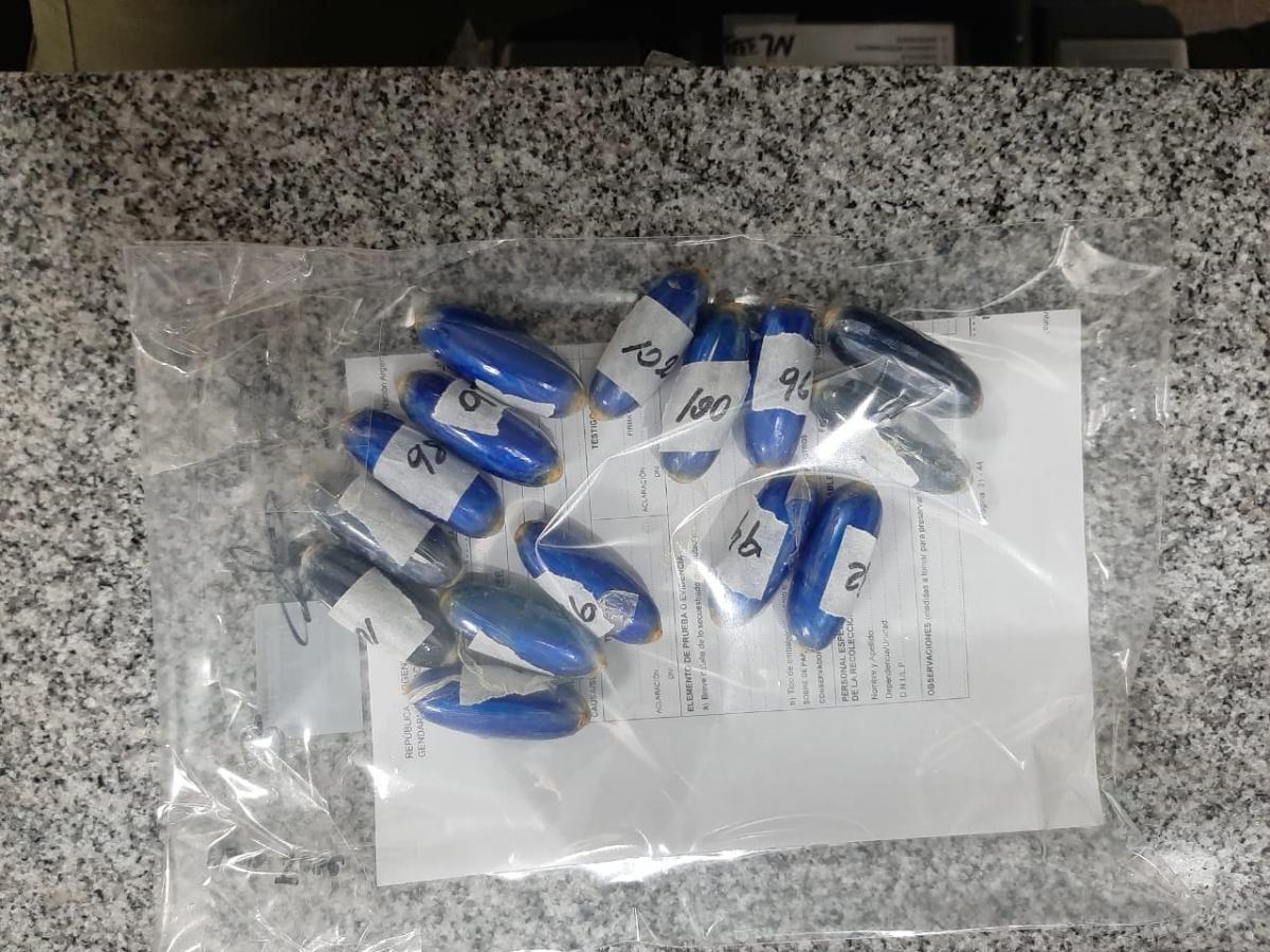 Detienen a una mujer en Tucumán con más de 100 cápsulas de cocaína en su estómago