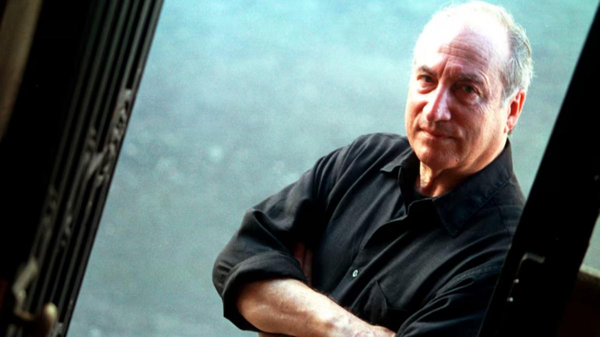 Tomás Eloy Martínez.