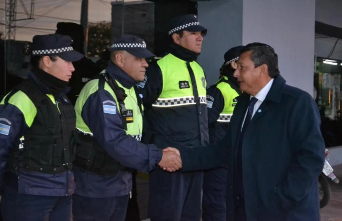 ALBERDI. El ministro del Interior Darío Monteros pidió mejorar las condiciones de seguridad.