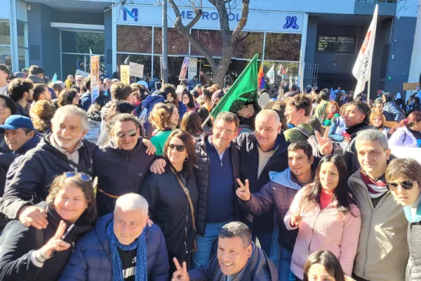 Tucumanos viajaron a Buenos Aires en apoyo a Cristina Kirchner
