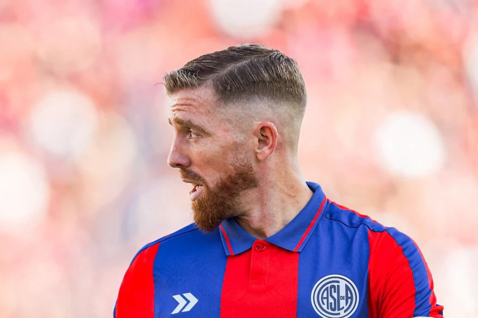 Bomba en el fútbol argentino: Iker Muniain se va de San Lorenzo y analiza retirarse